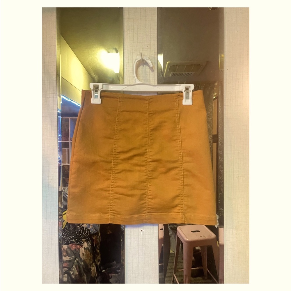 cute mini medium skirt from forever 21!